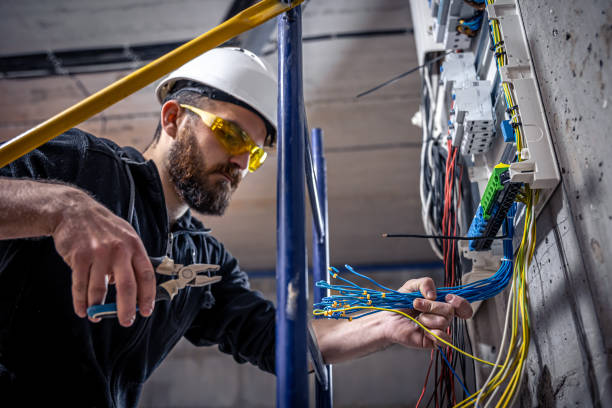 Best Electrical Contractors for Businesses  in Leonville, LA